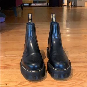 Dr Martens 2976 platform chelsea boots